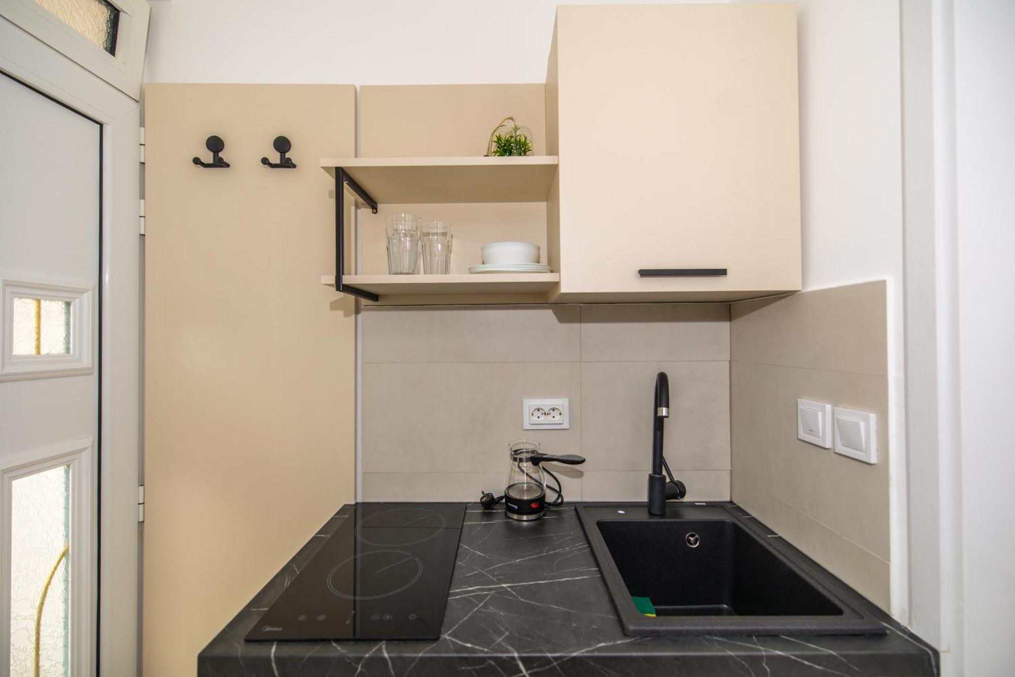 Apartments Irena Бечичи Экстерьер фото
