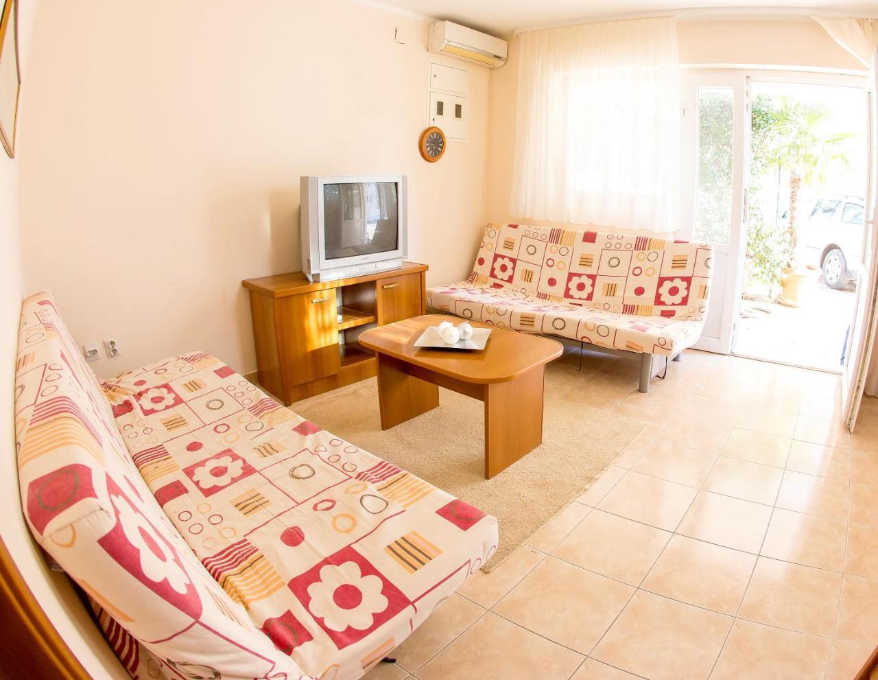Apartments Irena Бечичи Экстерьер фото